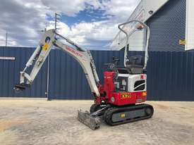 TAKEUCHI TB210R LOW HOUR MINI EXCAVATOR – 958 - picture0' - Click to enlarge