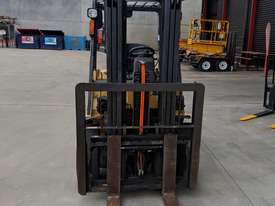 CATERPILLAR GP30NT 3.0T GAS FORKLIFT - picture1' - Click to enlarge