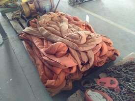 Assorted Soft Slings Pallet OF 10T Soft Slings - picture1' - Click to enlarge