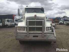 2004 Kenworth T404 - picture1' - Click to enlarge