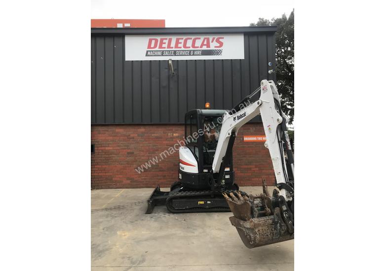 caption Bobcat E26 Low hours