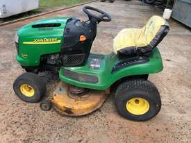 #502112 - John Deere L100 Mower  - picture0' - Click to enlarge