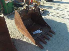 Custom 900mm Bucket - picture0' - Click to enlarge