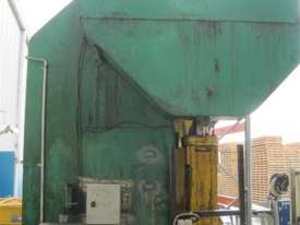 BLISS Power Press 250 tonne - picture2' - Click to enlarge