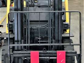 2.5T LPG Counterbalance Forklift - picture0' - Click to enlarge