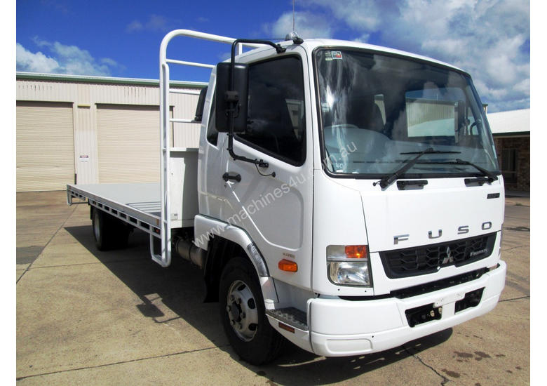 caption Mitsubishi Fighter 1024 Tray Truck