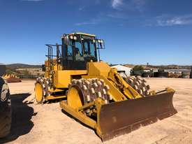 Caterpillar 815F2 - picture0' - Click to enlarge