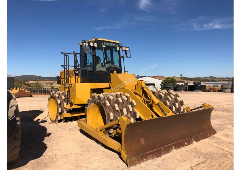 caption Caterpillar 815F2