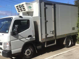 Mitsubishi FUSO Refrigerated Truck - picture1' - Click to enlarge