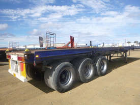 Fruehauf Semi Flat top Trailer - picture0' - Click to enlarge