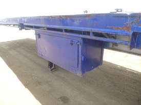 Fruehauf Semi Flat top Trailer - picture2' - Click to enlarge