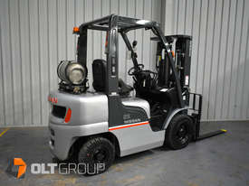 Nissan 2.5 Tonne Forklift Container Mast LPG 4.3m Lift Height Digital Load Indicator - picture1' - Click to enlarge