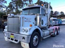 2003 Western Star 4800FX Constellation - picture1' - Click to enlarge