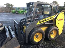 New Holland L215 Skid Steer Loaded - picture0' - Click to enlarge