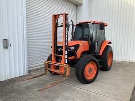 Kubota M8540DT tractor forklift  - picture0' - Click to enlarge