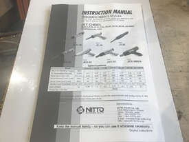 Nitto Kohki Co. Ltd Jet Chisel Needle Scaler JC-16 - picture2' - Click to enlarge