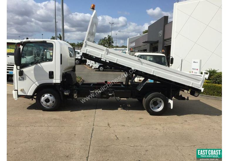 caption 2013 ISUZU NPR 275 Tipper