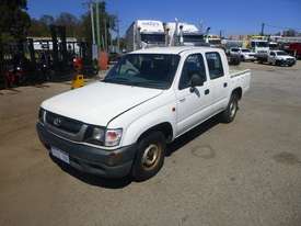 2004 Toyota Hilux 4x2 4 Door Well Body Utility  - picture0' - Click to enlarge