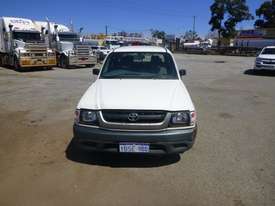 2004 Toyota Hilux 4x2 4 Door Well Body Utility  - picture0' - Click to enlarge