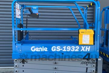 Genie GS1932 XH 19ft Electric Scissor Lift - Optional Trailer Package