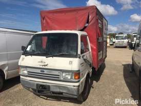 1996 Ford Econovan - picture2' - Click to enlarge