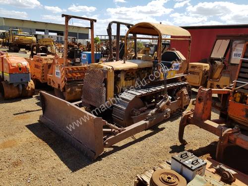 1957 Caterpillar D4  6U Bulldozer *CONDITIONS APPLY*