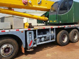 2007 ZOOMLION QY40 HYDRAULIC TRUCK CRANE - picture0' - Click to enlarge