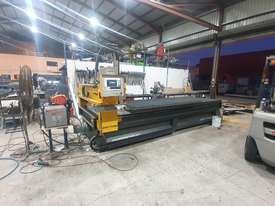 CNC Plasma Cutter with Engraving 85a Hypertherm - picture2' - Click to enlarge