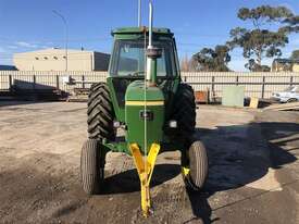 John Deere 3140 Cab 2WD - picture0' - Click to enlarge