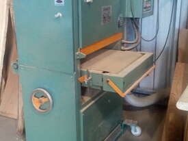 Holytek 600mm wide belt sander - picture1' - Click to enlarge