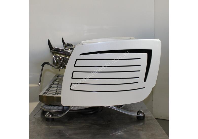 Used Victoria Arduino Vic Arduino BLACK EAGLE Coffee Machine Upright