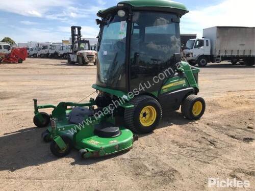 2015 John Deere 1585 Terrain Cut