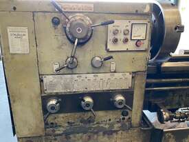 Arad manual lathe - 2000 between centres - picture1' - Click to enlarge