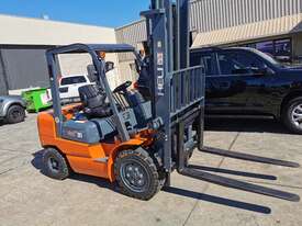 3 ton Heli forklift, 2020 new model - picture1' - Click to enlarge