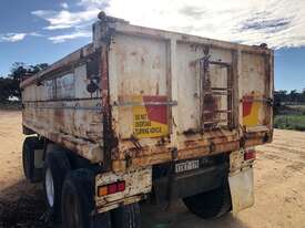 Trailer Dog Tipper Trailer 3 Axle SN928 1TKT179 - picture0' - Click to enlarge