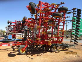 2014 Bourgault 8910 Air Drills - picture0' - Click to enlarge