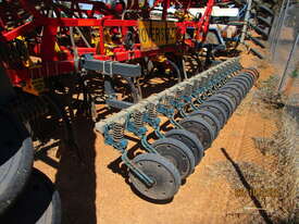 2014 Bourgault 8910 Air Drills - picture1' - Click to enlarge