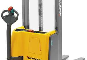 JUNGHEINRICH EJC 110 Pedestrian stacker