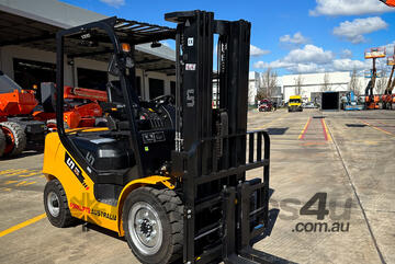 UN Forklift 3.5T Diesel: Forklifts Australia - The Industry Leader!