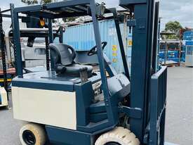 CROWN 3T ELECTRIC CONTAINER MAST FORKLIFT - 3000kg Capacity - picture0' - Click to enlarge