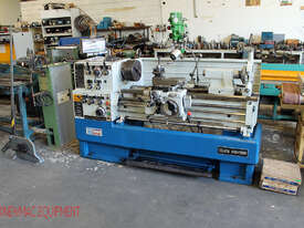 Hafco CL40A – 410 x 1000 Centre Lathe - picture0' - Click to enlarge