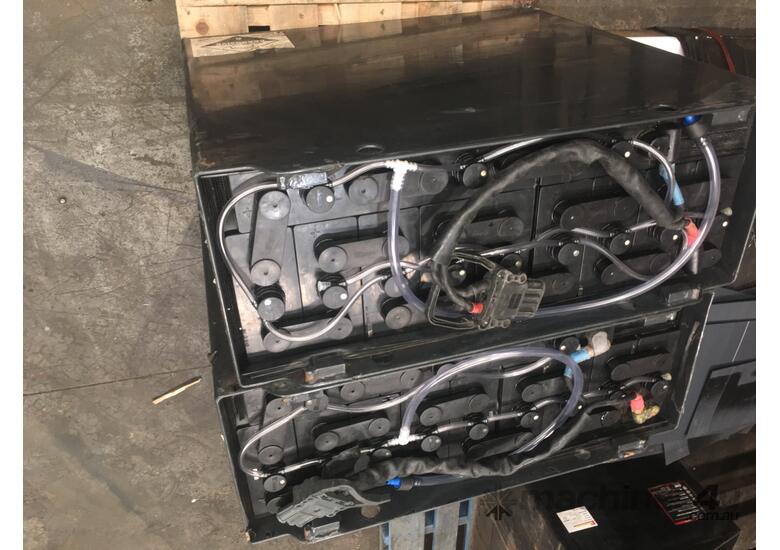 Solar Battery Lead Acid Traction 24v 620AH Perform Like New! 12 Months Warranty!