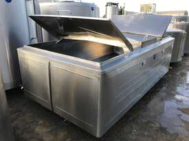 3,100ltr Jacketed Stainless Steel Tank - picture1' - Click to enlarge