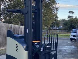 2T Crown Electric Reach Truck AC Drive - picture2' - Click to enlarge