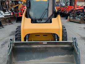 	Caterpillar 226B3  Skid Steer Loader - picture1' - Click to enlarge
