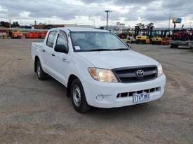 Toyota Hilux GGN15R - picture0' - Click to enlarge