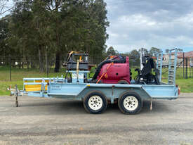 Dingo K9-4 Skid Steer Loader - picture0' - Click to enlarge