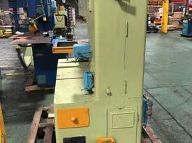 Metal Cutting Bandsaw - picture2' - Click to enlarge