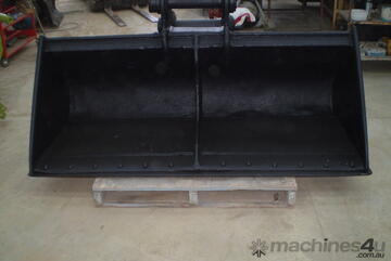 Sumitomo Mud Bucket Ex   SH240.