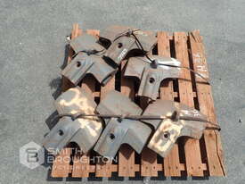 PALLET COMPRISING OF HENSLEY LIP SHROUDS (UNUSED) - picture0' - Click to enlarge